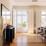 Ando Living - Corpo Santo House